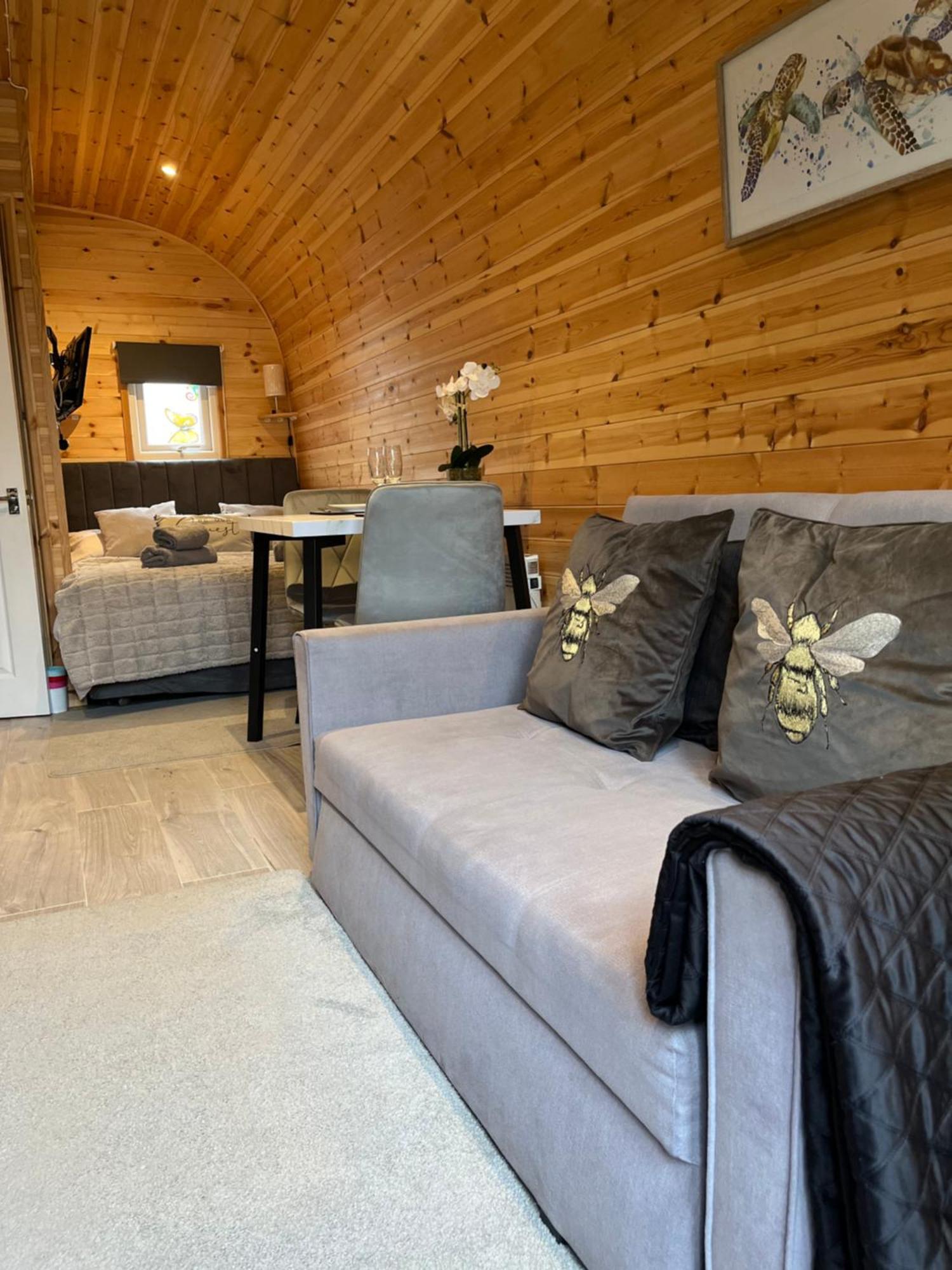 Willow Nook, Near Saundersfoot And Tenby Exterior photo